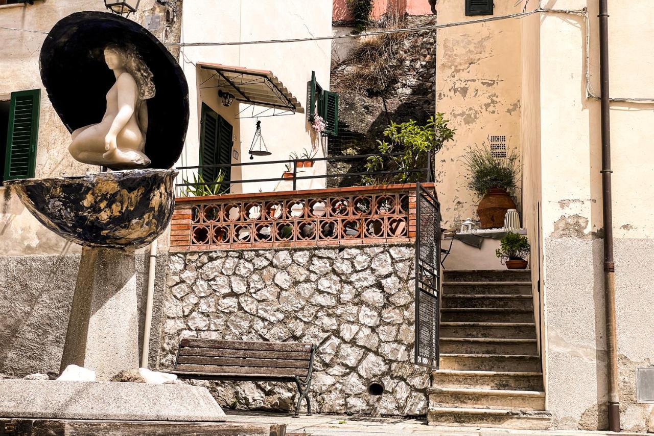 Casa Storica Con Terrazzo Villa Castellina Marittima Bagian luar foto